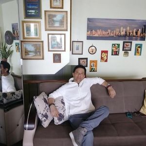 Meet your Posher, Henry